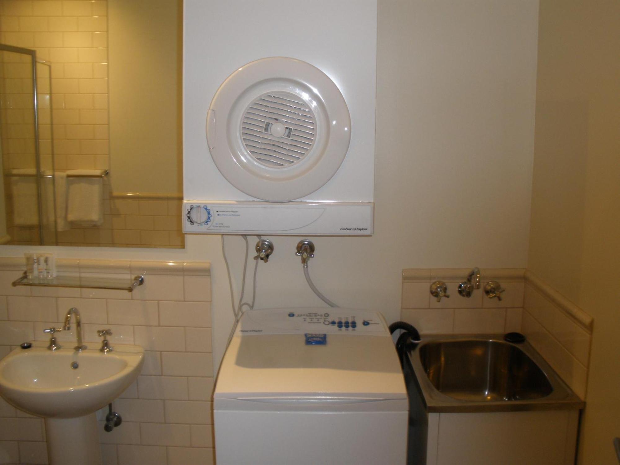 Launceston Central Apartment Hotel Official Exterior photo